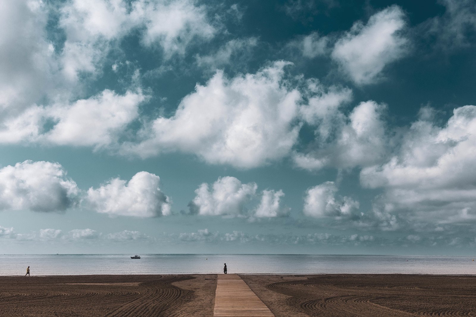 Aire, mar y tierra